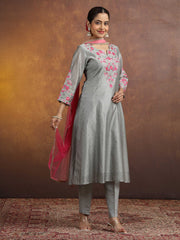 Gray Floral Embroidered Straight Ethnic Kurta Set with Contrast Net Dupatta