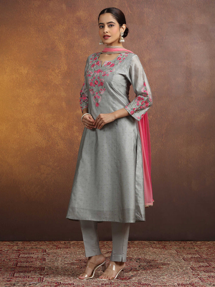 Gray Floral Embroidered Straight Ethnic Kurta Set with Contrast Net Dupatta