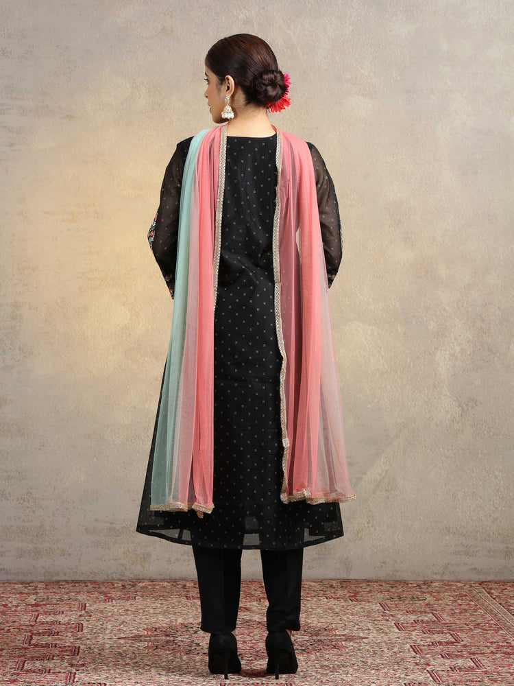 Black Floral Embroidered Straight Ethnic Kurta Set with Contrast Net Dupatta
