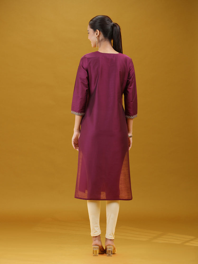 Elegant Purple Embroidered Kurta