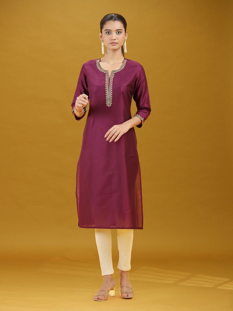 Elegant Purple Embroidered Kurta