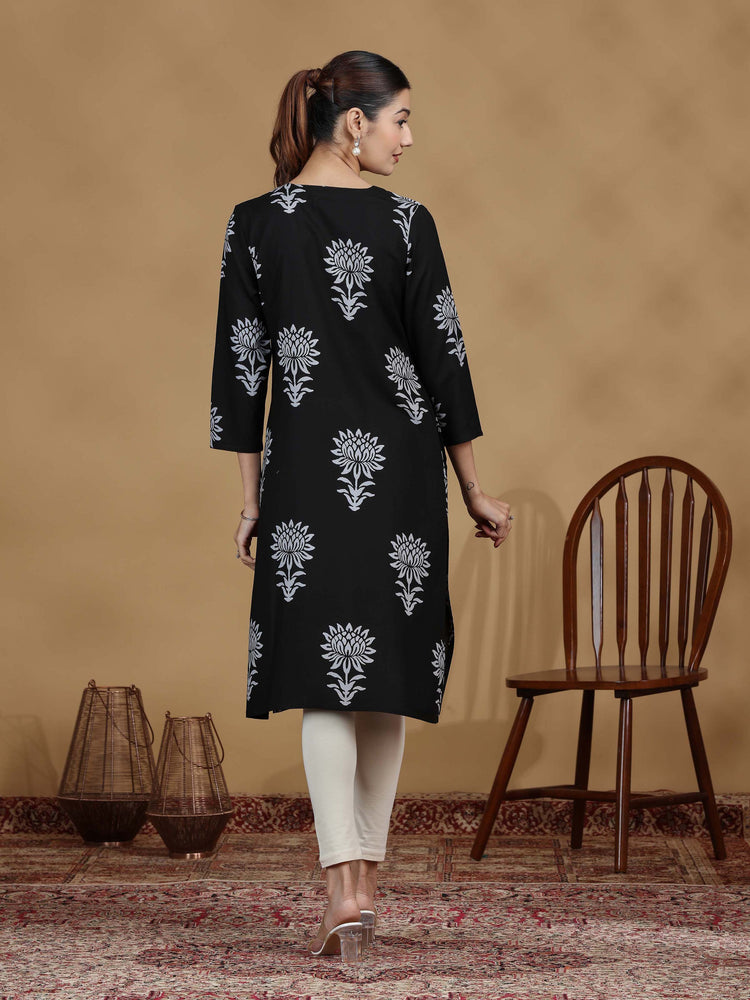 Black Solid Embroidered Straight Kurta