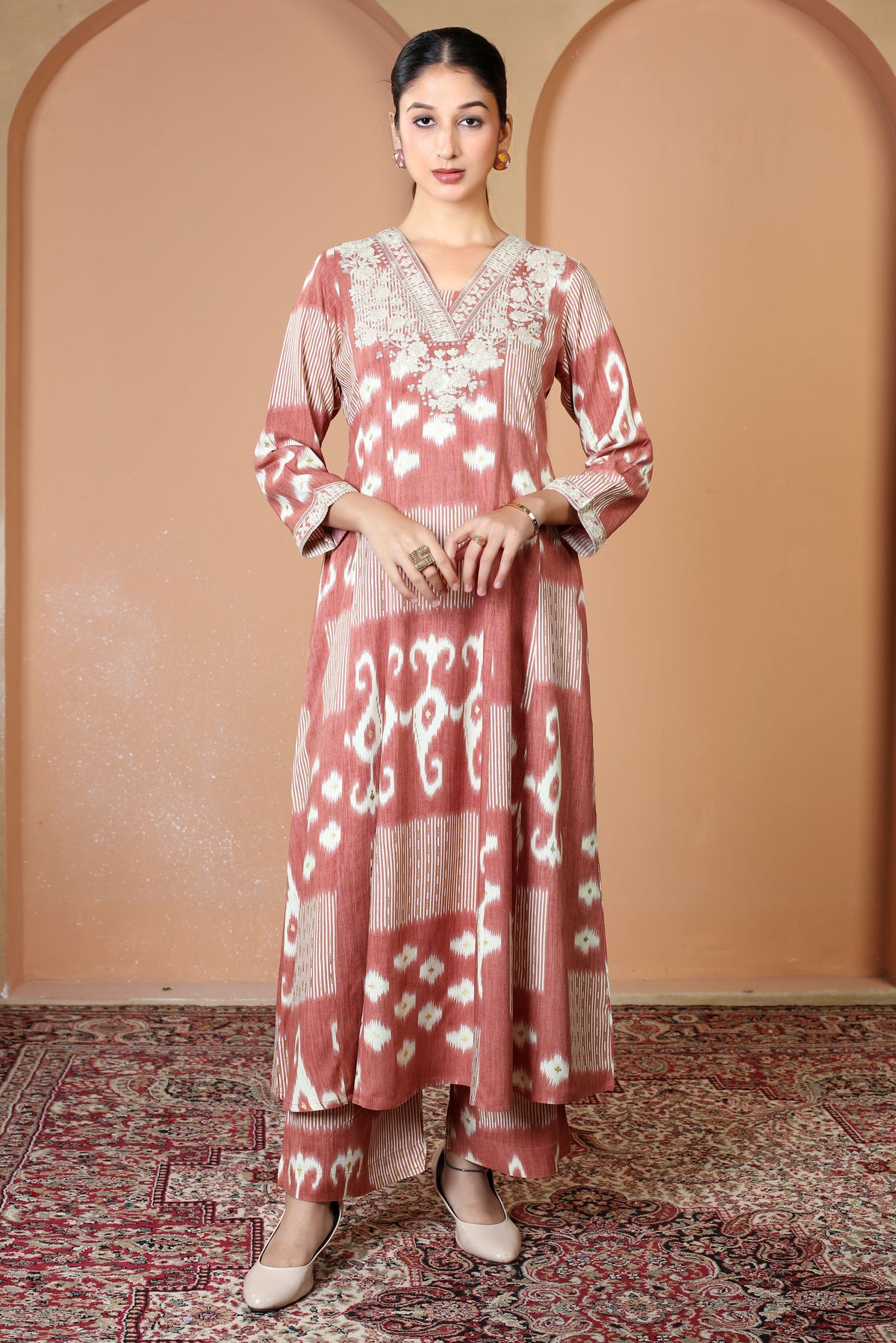Peach Printed Embroidered V-Neck Kurta & Straight Pants Co-Ord Set