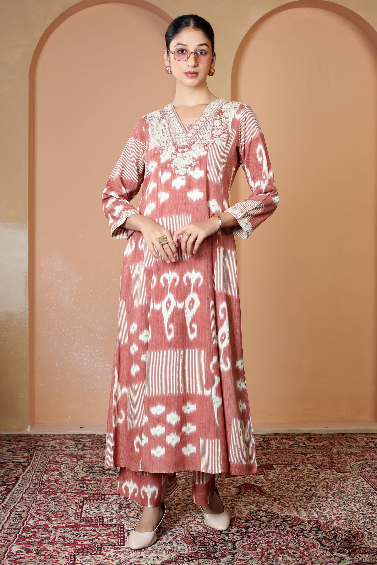 Peach Printed Embroidered V-Neck Kurta & Straight Pants Co-Ord Set