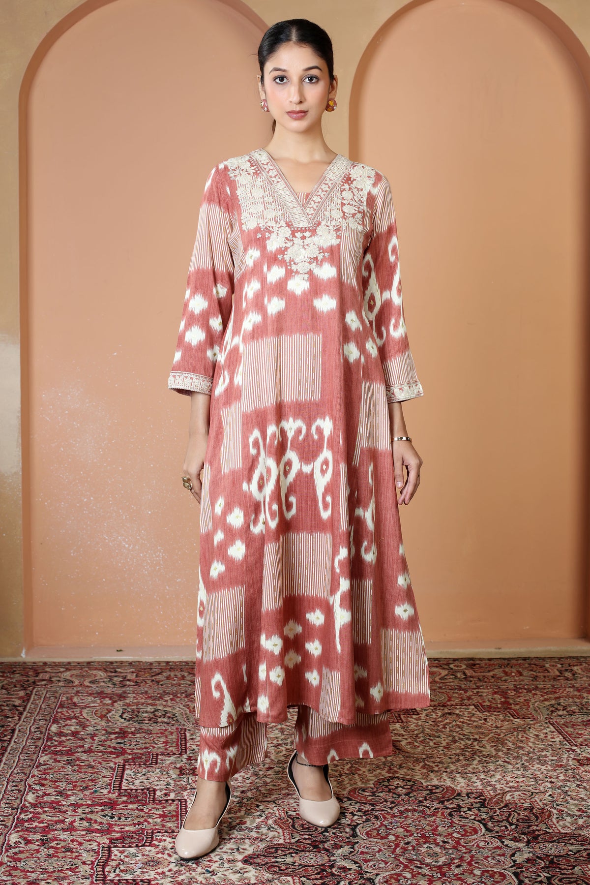 Peach Printed Embroidered V-Neck Kurta & Straight Pants Co-Ord Set