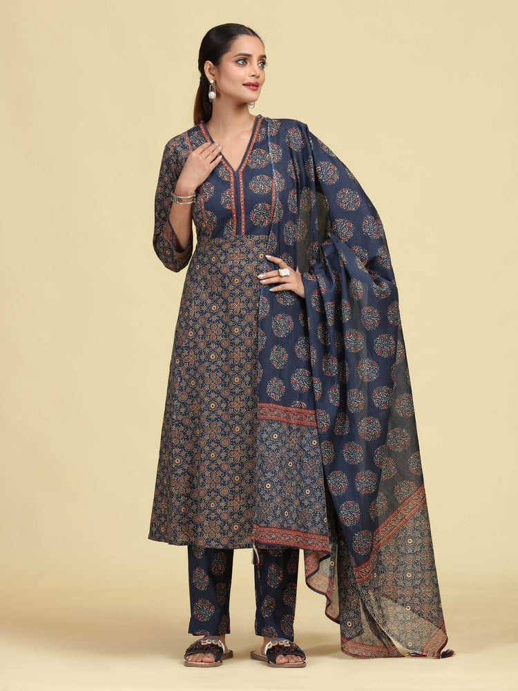 Grey Pure Cotton Ethnic Printed Kurta Pant Dupatta Set