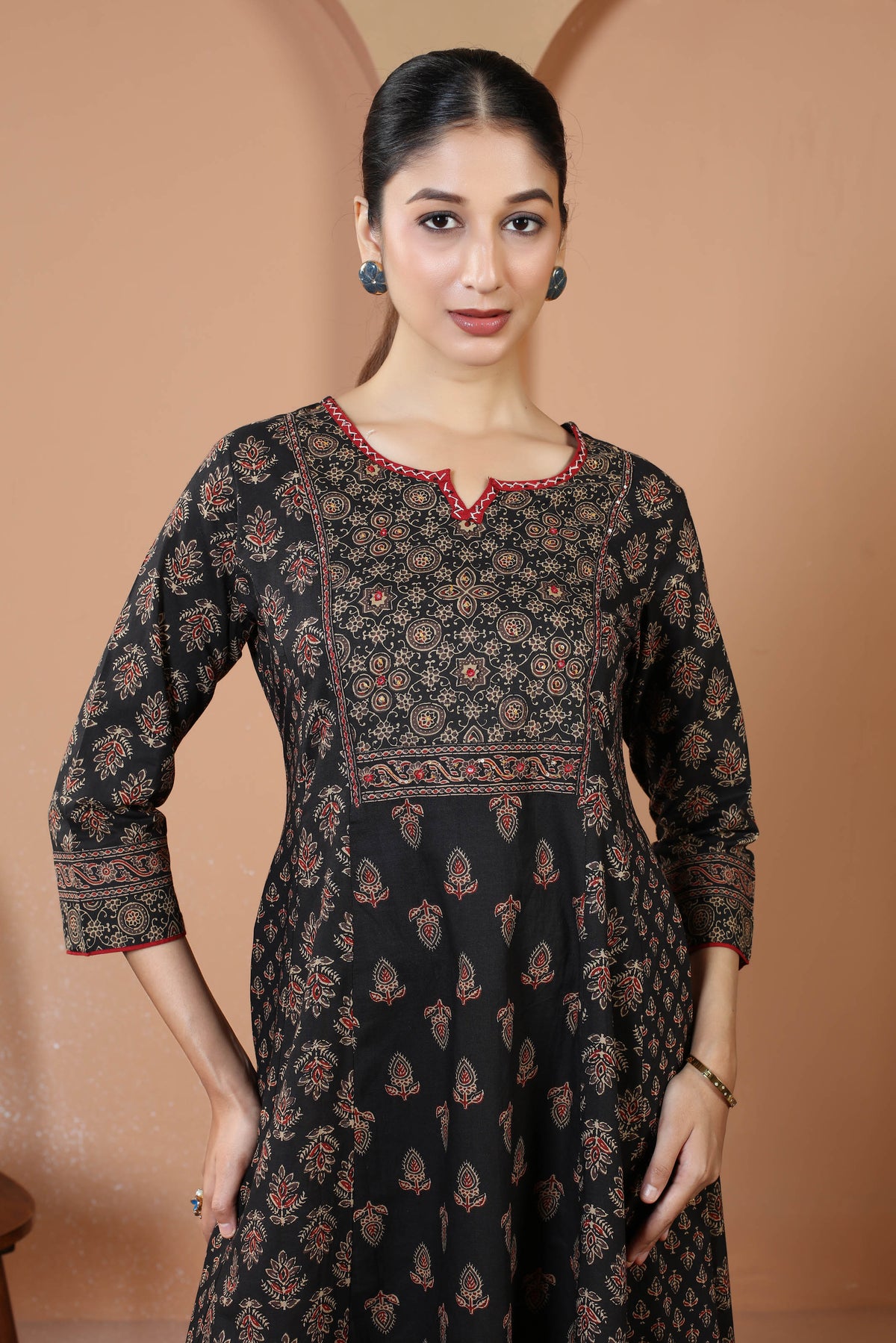 Black Traditional Geometric And Floral Print A-Line Cotton Kurta