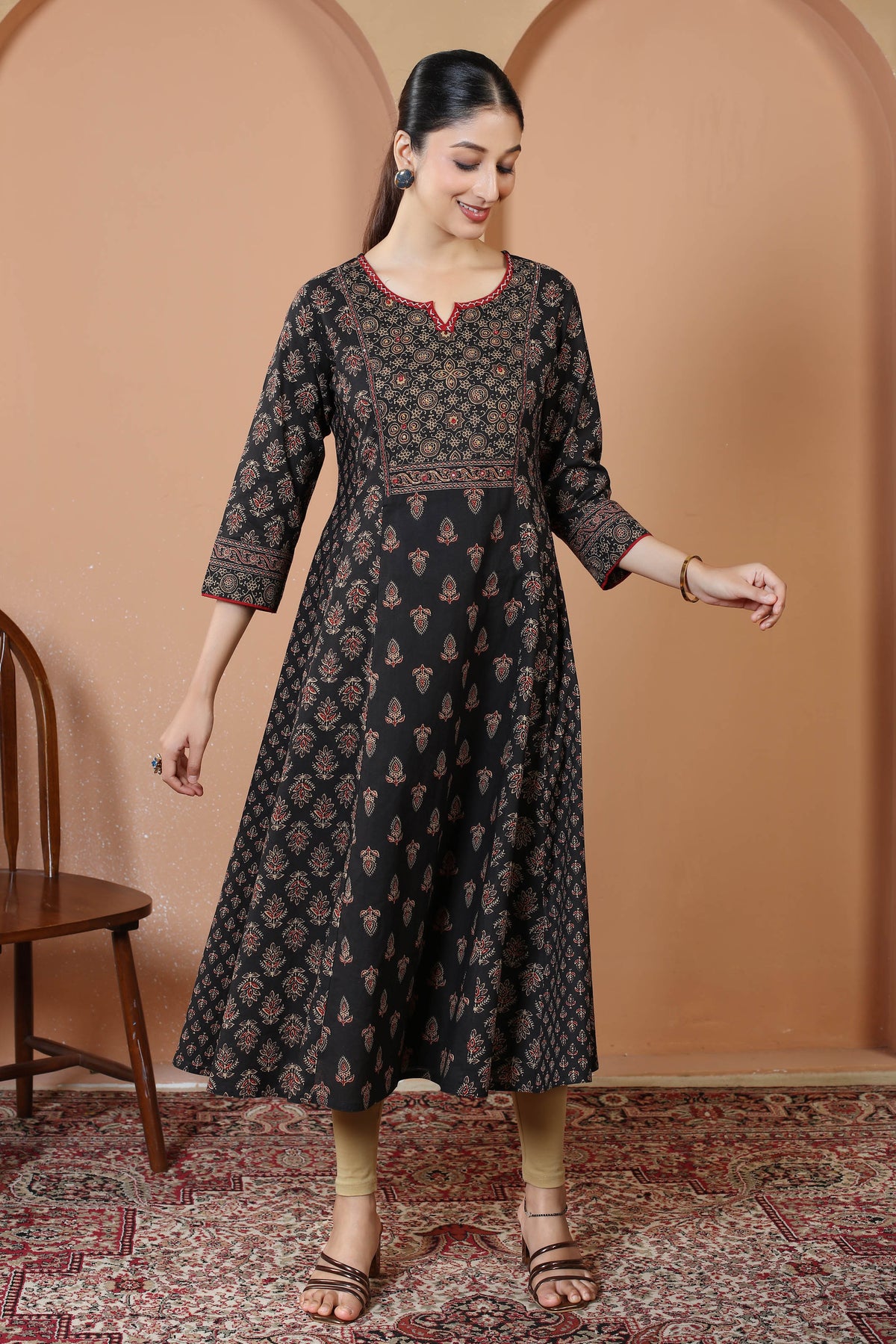 Black Traditional Geometric And Floral Print A-Line Cotton Kurta