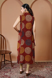 Maroon Printed Cotton A-Line Sleeveless V-Neck Kurta