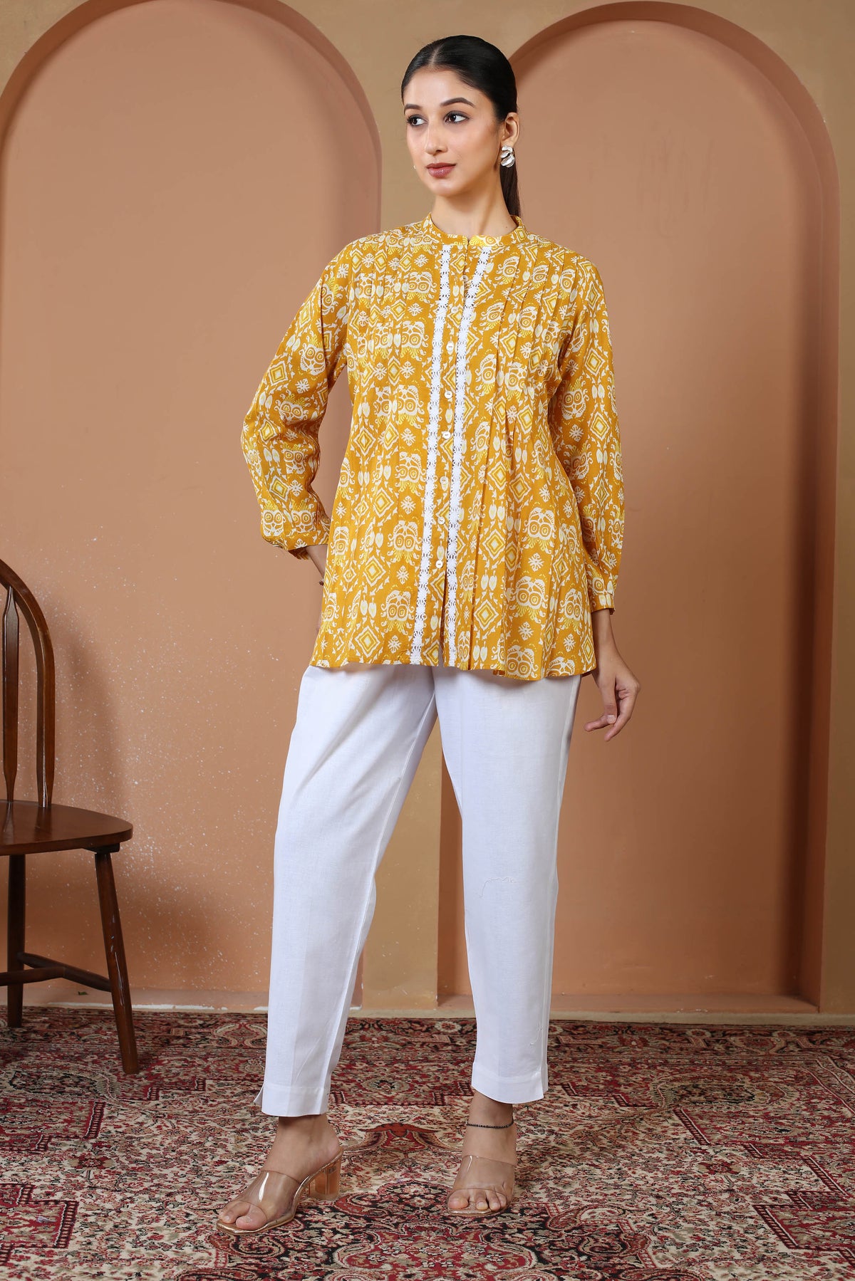 Yellow Printed Relaxed Fit Pure Casual Cotton Short Kurti