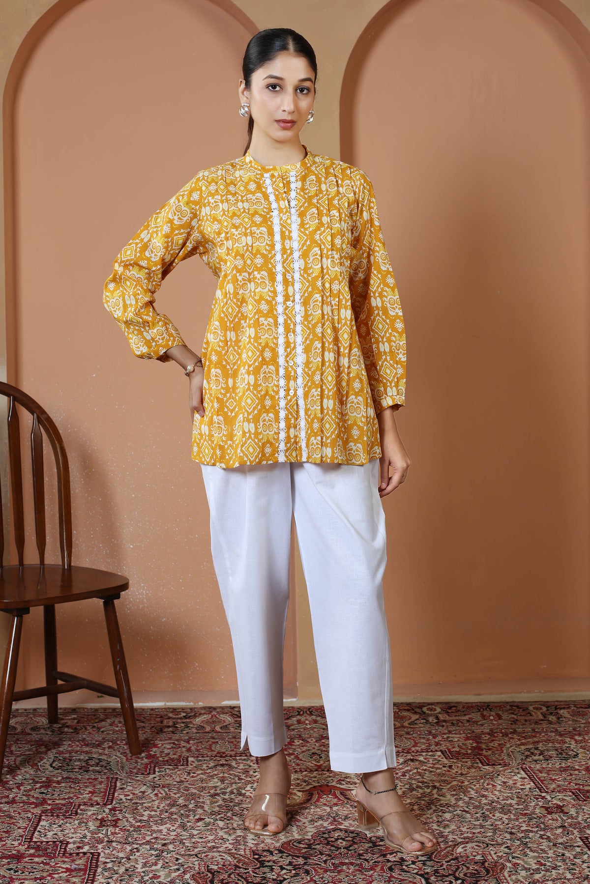 Yellow Printed Relaxed Fit Pure Casual Cotton Short Kurti
