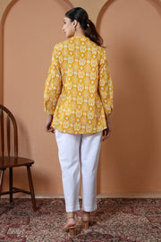 Yellow Printed Relaxed Fit Pure Casual Cotton Short Kurti