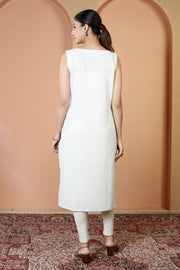 Off White Textured Pure Cotton Sleeveless Straight Kurta