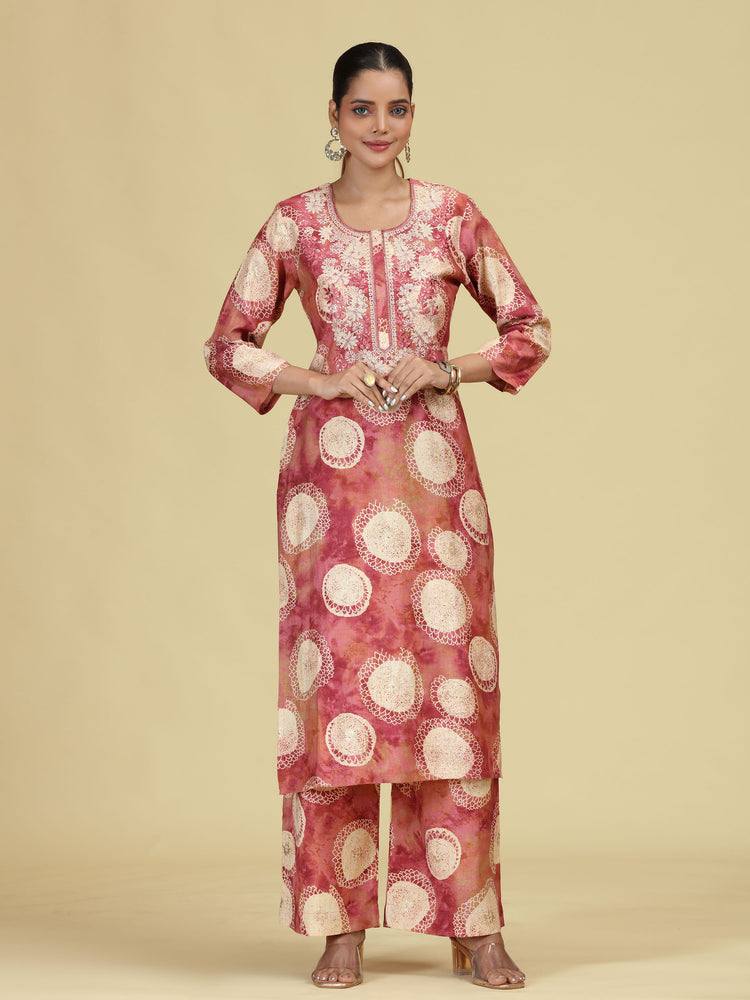 Peach Floral Embroidered Kurta with Straight Pants Co-Ord Set