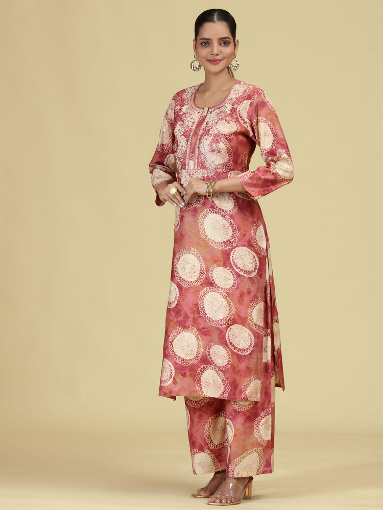 Peach Floral Embroidered Kurta with Straight Pants Co-Ord Set