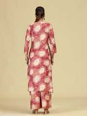 Peach Floral Embroidered Kurta with Straight Pants Co-Ord Set