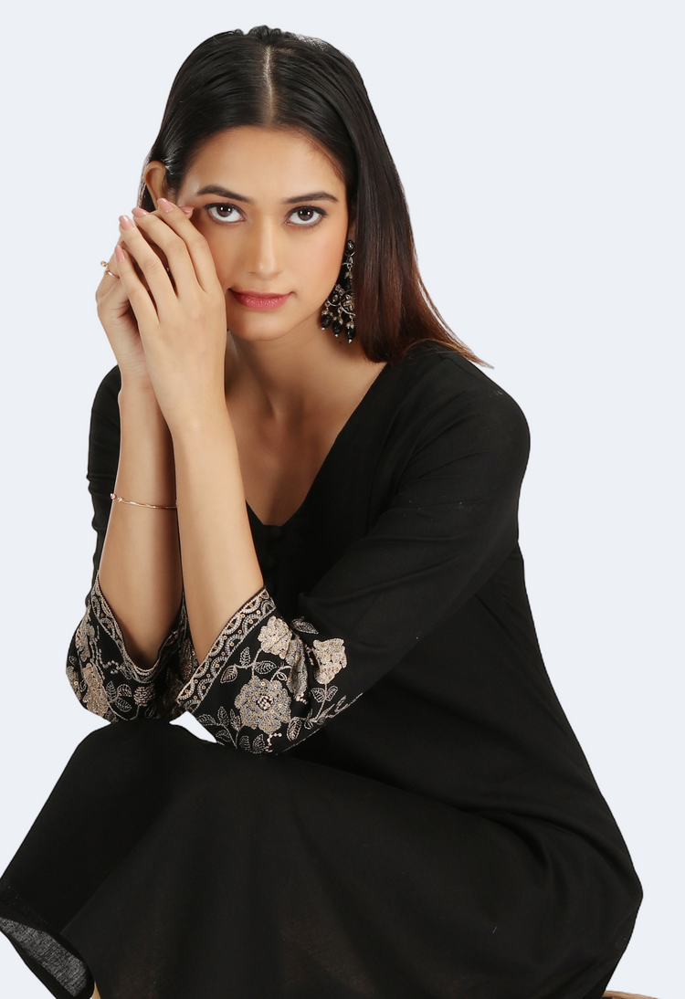 Black Cotton Flex Embroidered Straight Kurta