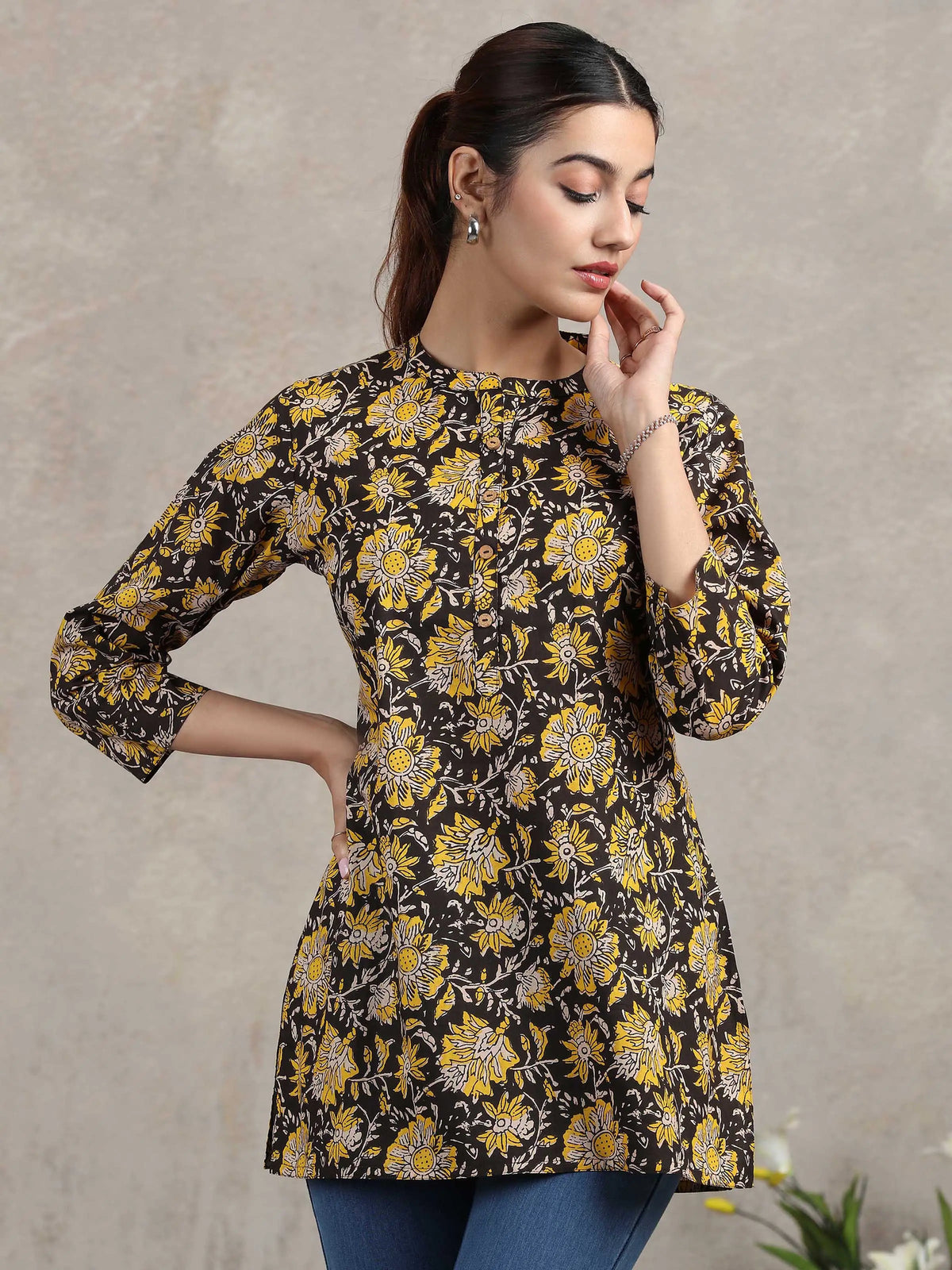 Black Floral Printed Straight Tunic