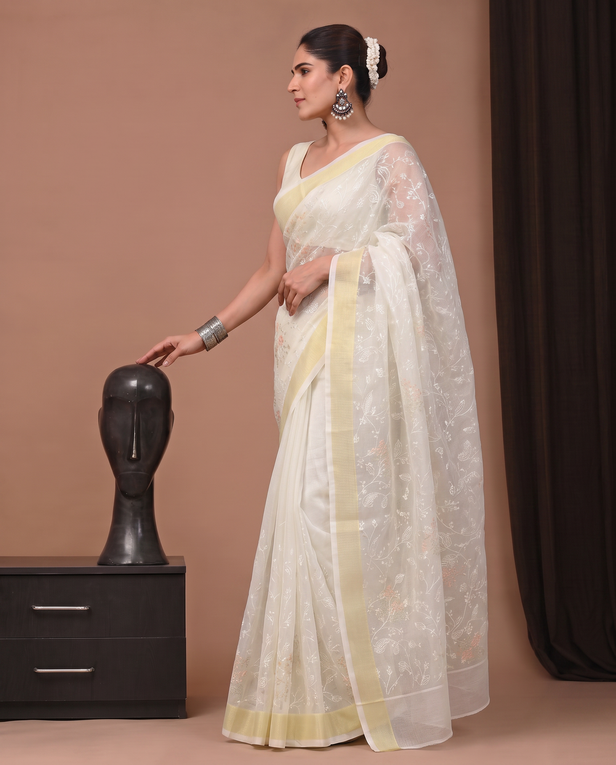 White Munga Tassel Cut Embroidery Saree with Elegant Floral Embroidery