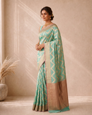 Green Munga Weaving Saree with Woven Pallu