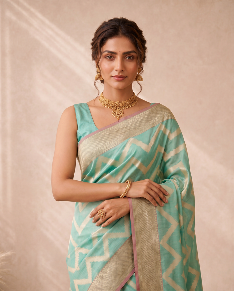 Green Munga Weaving Saree with Woven Pallu