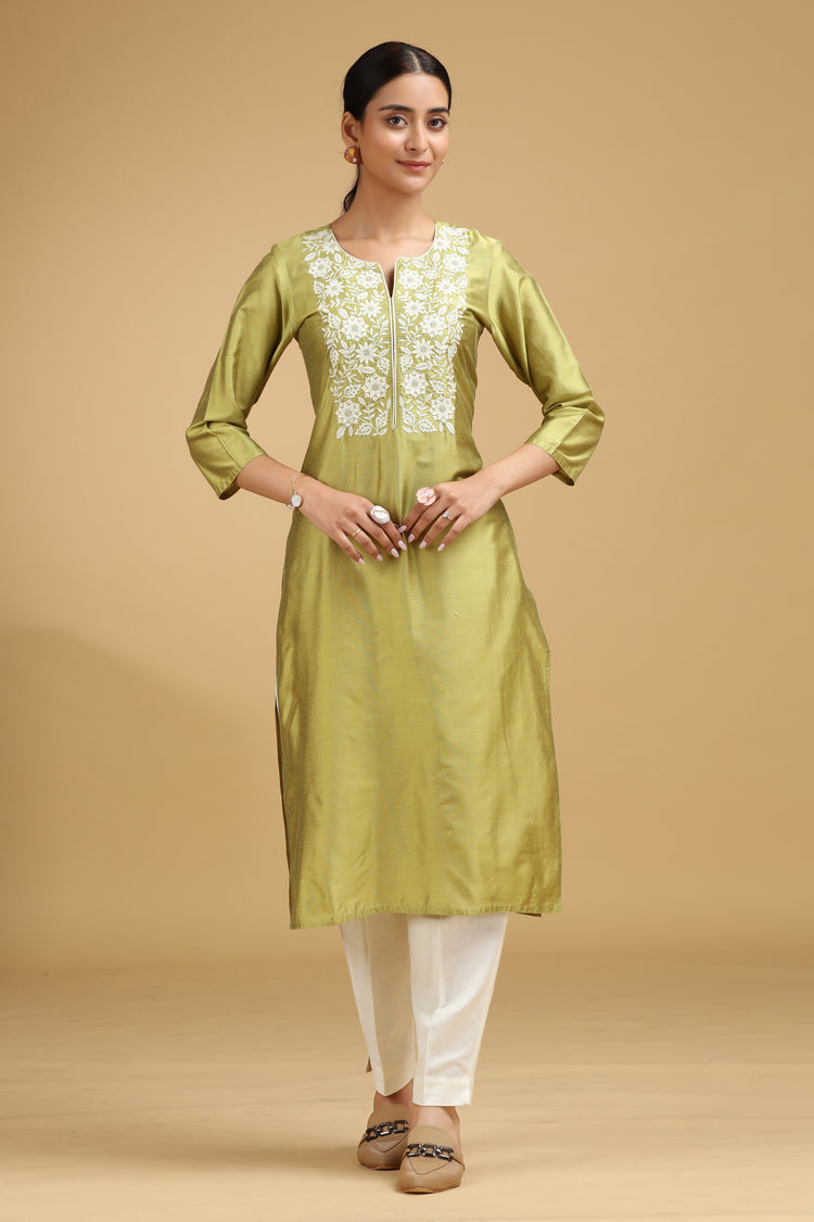 Green Embroidered Straight Kurta