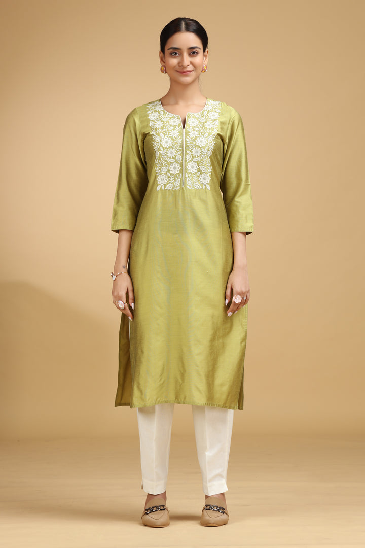 Green Embroidered Straight Kurta