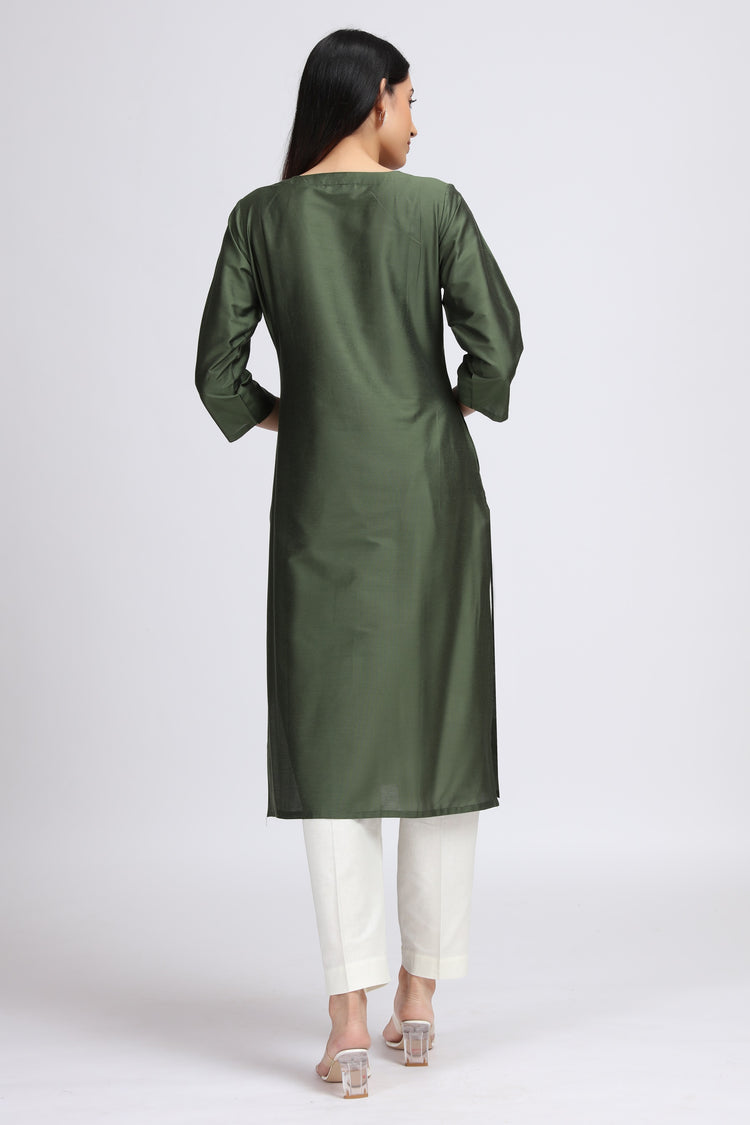Green Floral Embroidered Straight Kurta