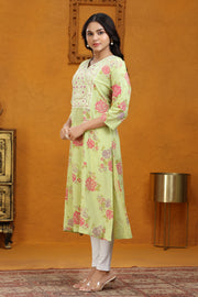 Green Slub Cotton A Line Embroidered Kurta