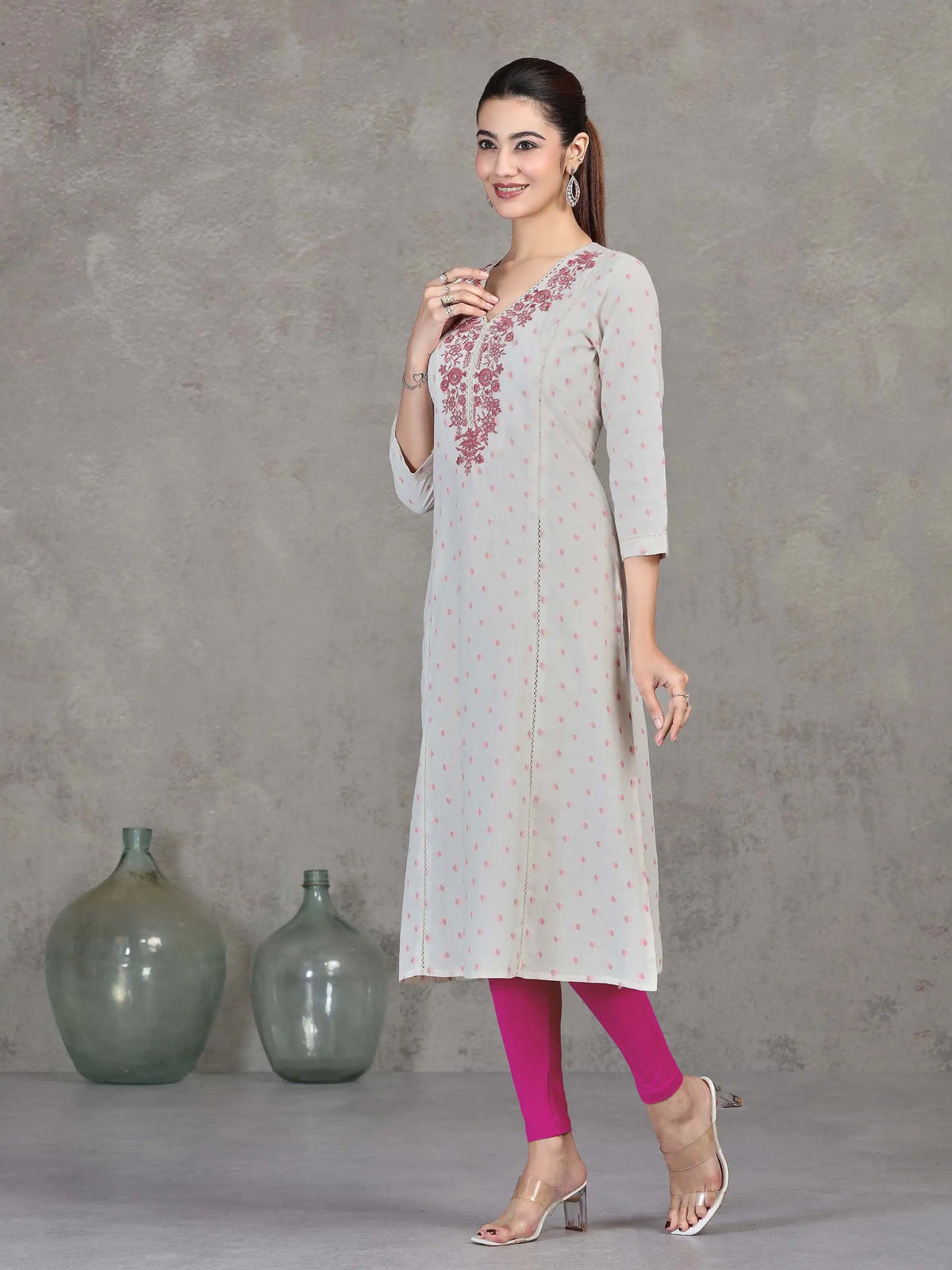 Off White Embroidered Cotton Straight Kurta