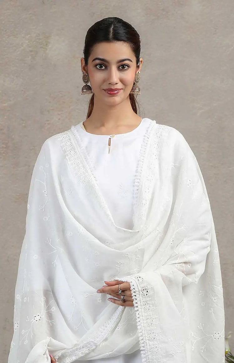 White Floral Embroidered Cotton Straight Kurta