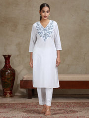 White Floral Embroidered Straight Cotton Kurta