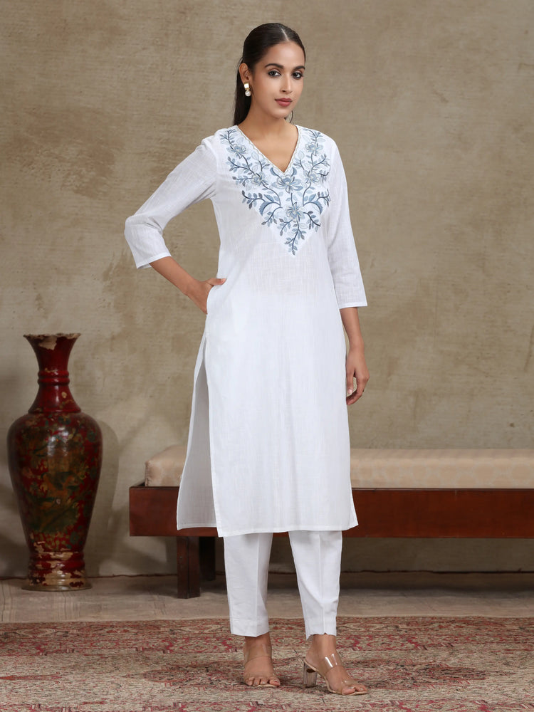 White Floral Embroidered Straight Cotton Kurta