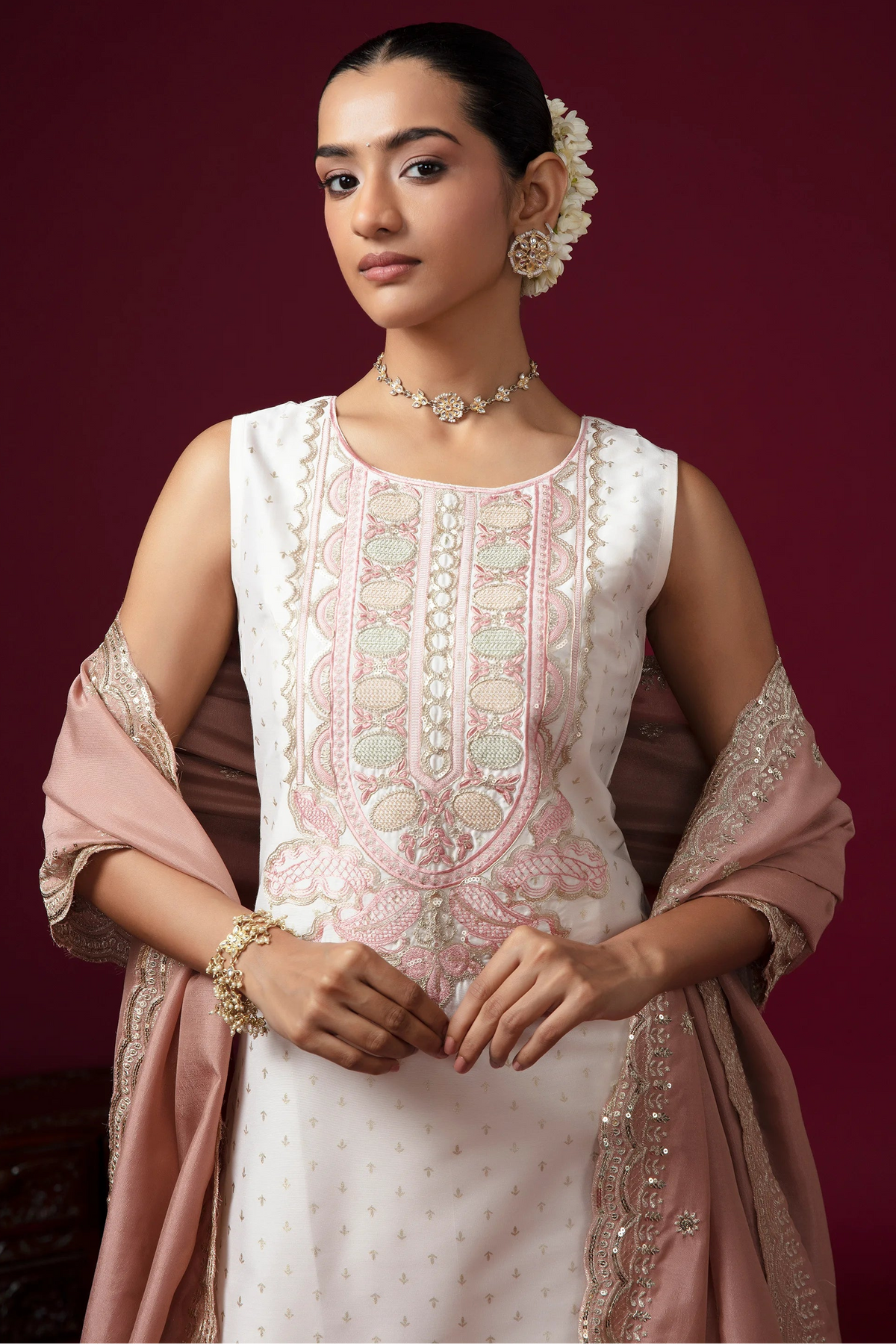 Women Off White Embroidered Straight Fit Ethnic Suit Set