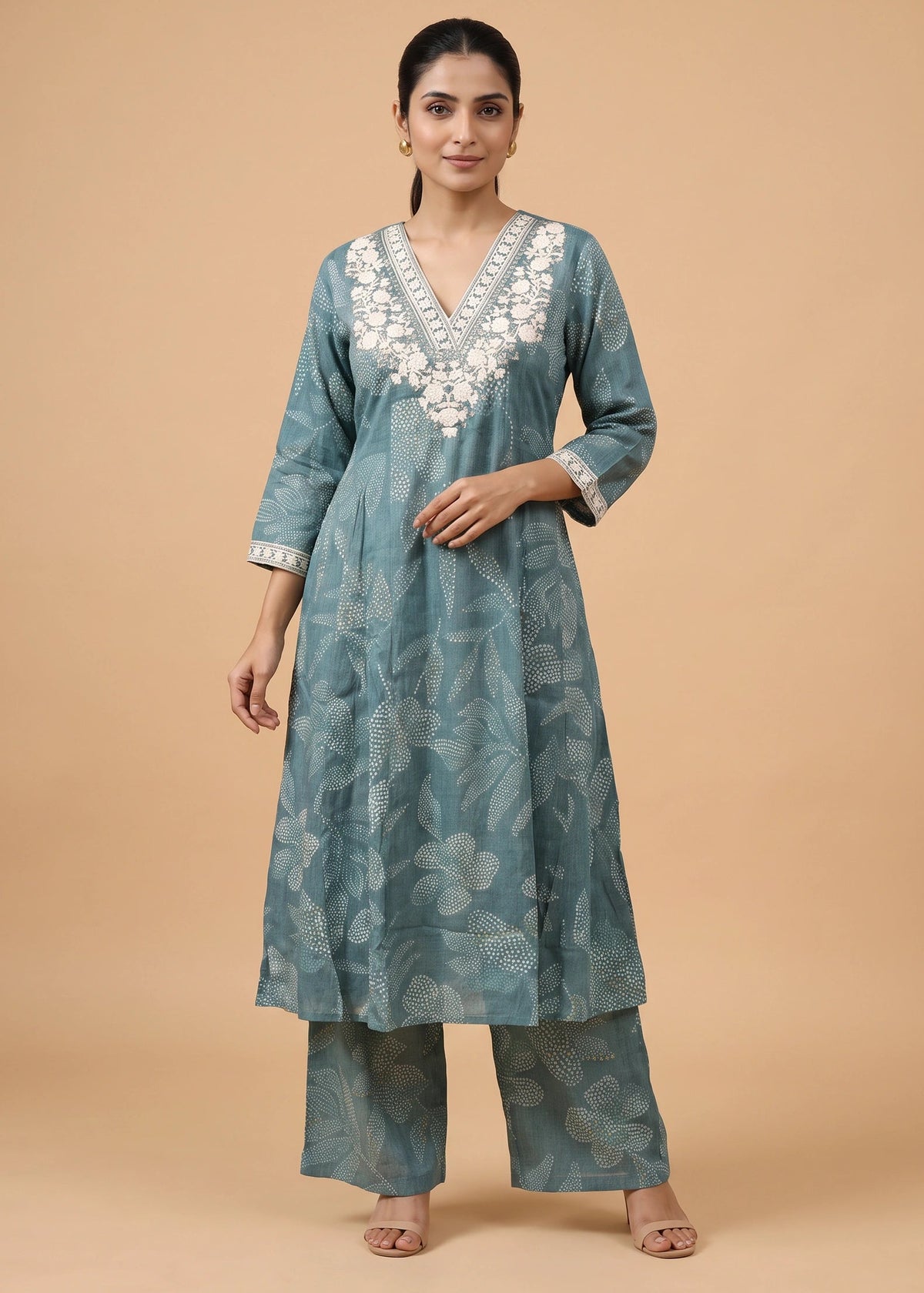 Women Light Sea Green Rayon Embroidered Straight-Fit Co-ord Set