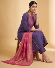 Women Purple Embroidered Straight Fit Ethnic Suit Set
