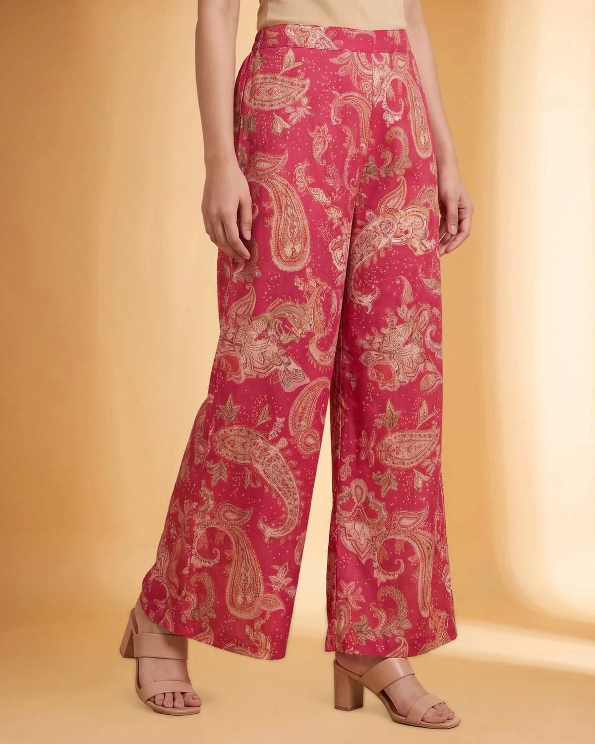 Women Rani Pink Embroidered Straight Fit Ethnic Suit Set