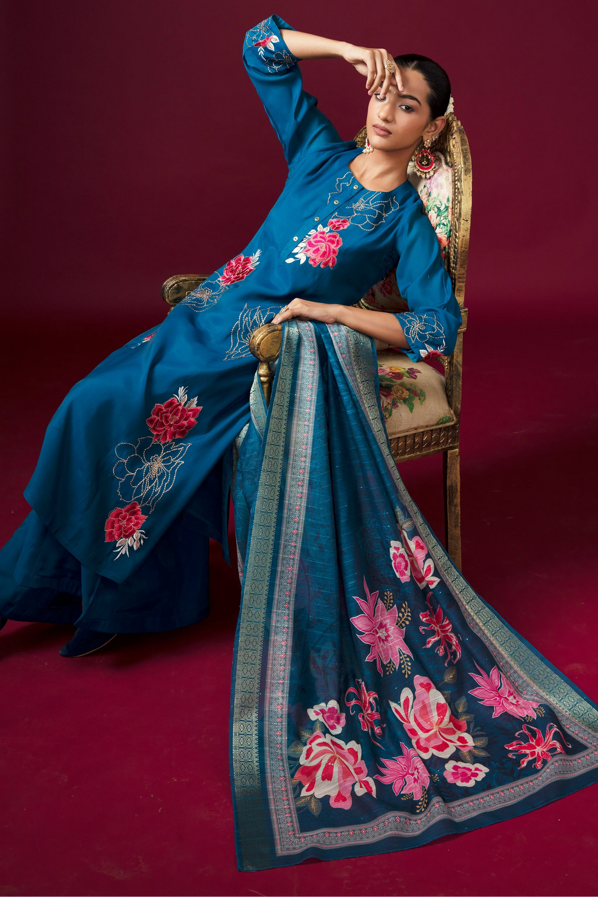 Women Royal Blue Embroidered Ethnic Suit Set