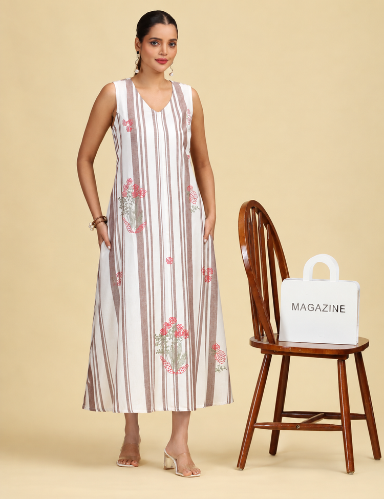Off White Handloom Cotton Floral Embroidered Sleeveless Kurta