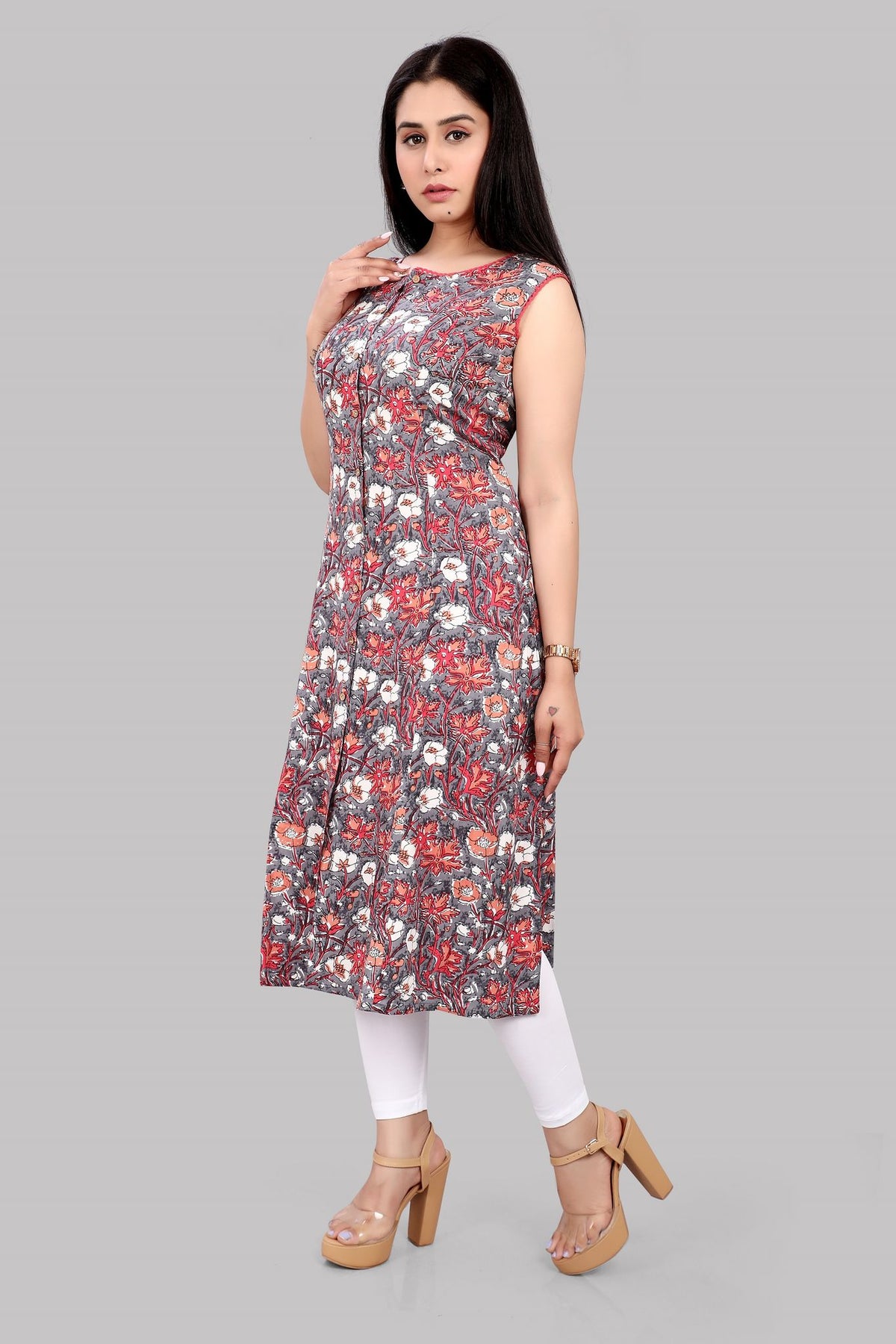 Haseena Gray & Off White Jaipuri Cotton Sleeveless Kurti