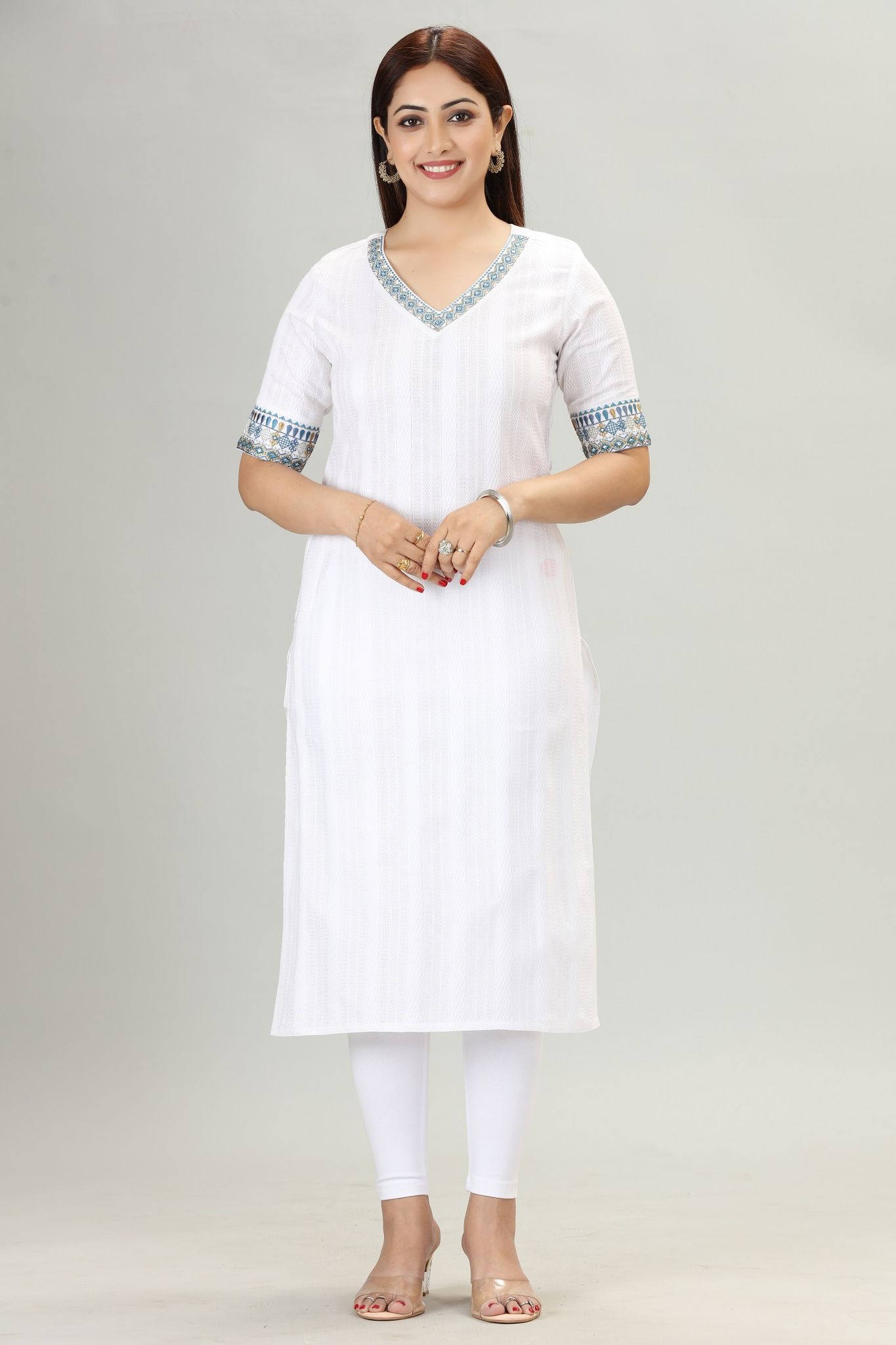 Sarika White Cotton Embroidered Straight Kurta